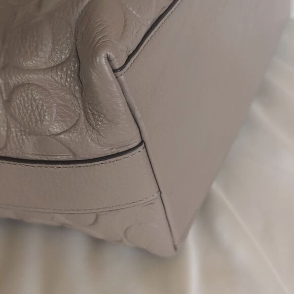 Vintage Coach Legacy Embossed Taupe HOBO Bag NWOT - Picture 10 of 17